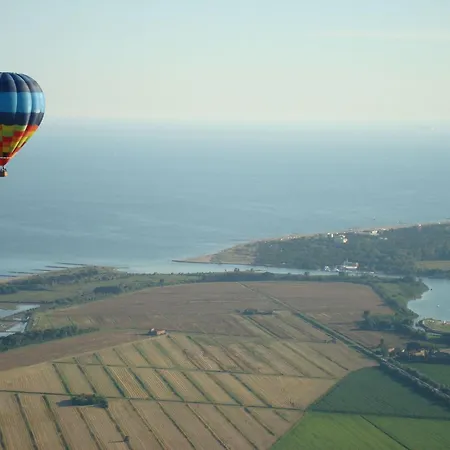 Lägenhet Well Located In - Beahost *