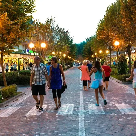 Well Located In - Beahost Lägenhet *