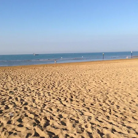 Апартаменты Well Located In - Beahost *